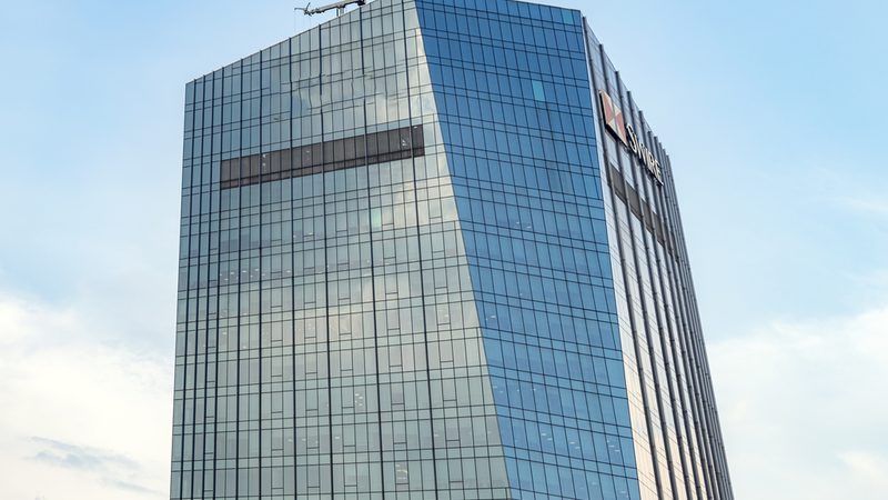 玻璃幕墙选型：避开四大误区，打造安全美观空间